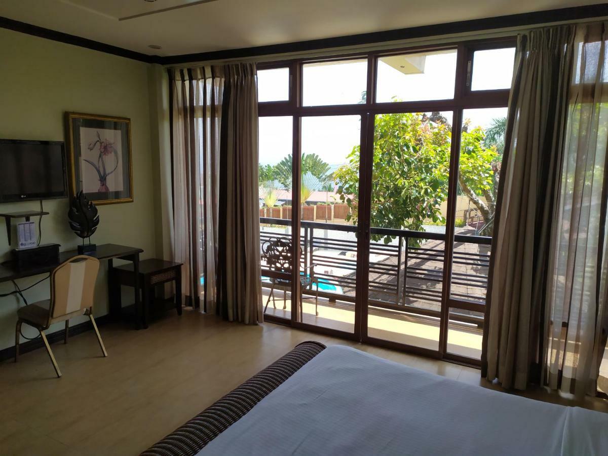 Seascape Resort Batangas Extérieur photo