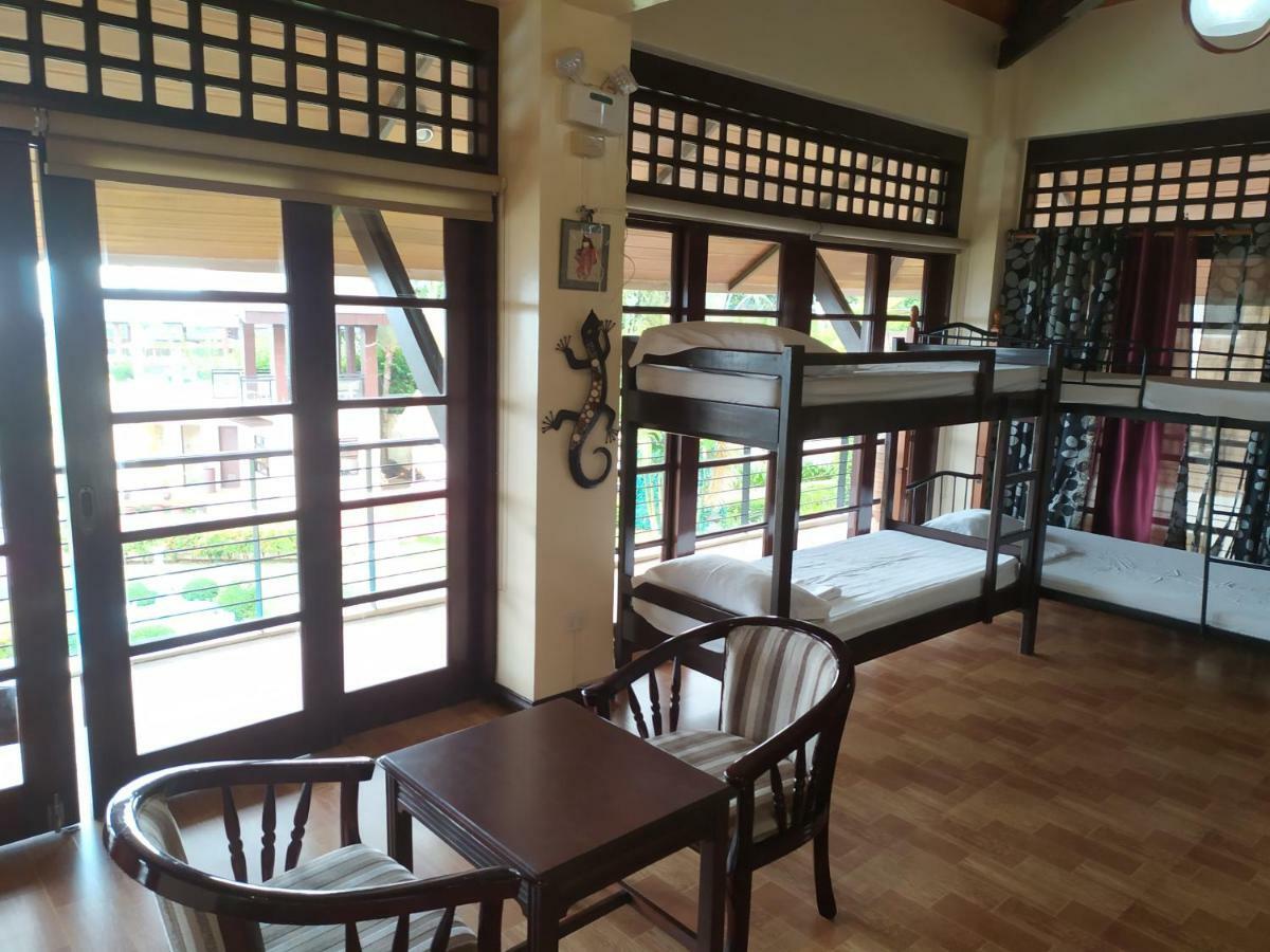 Seascape Resort Batangas Extérieur photo
